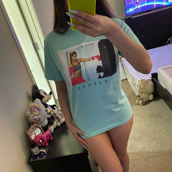 Visual Mint Green Tee - Picture 2 of 6